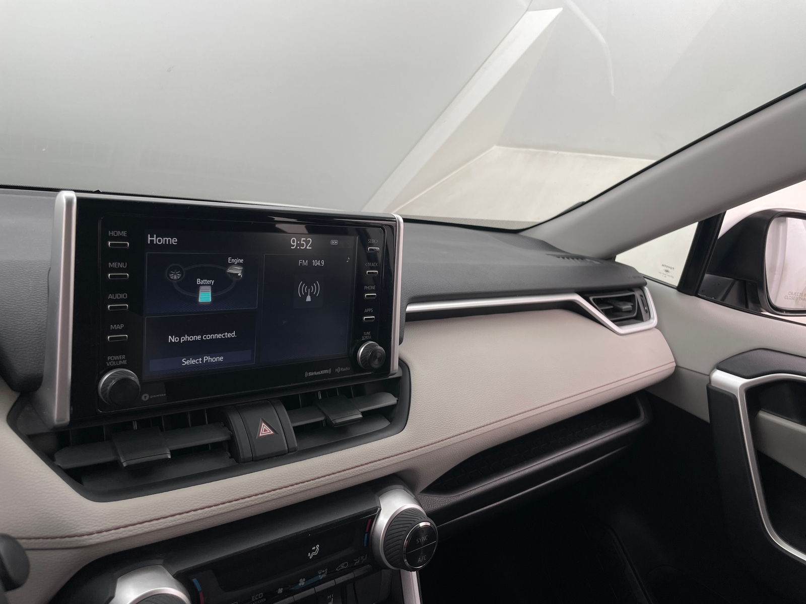 Thumbnail: 2019 Toyota RAV4 - 4