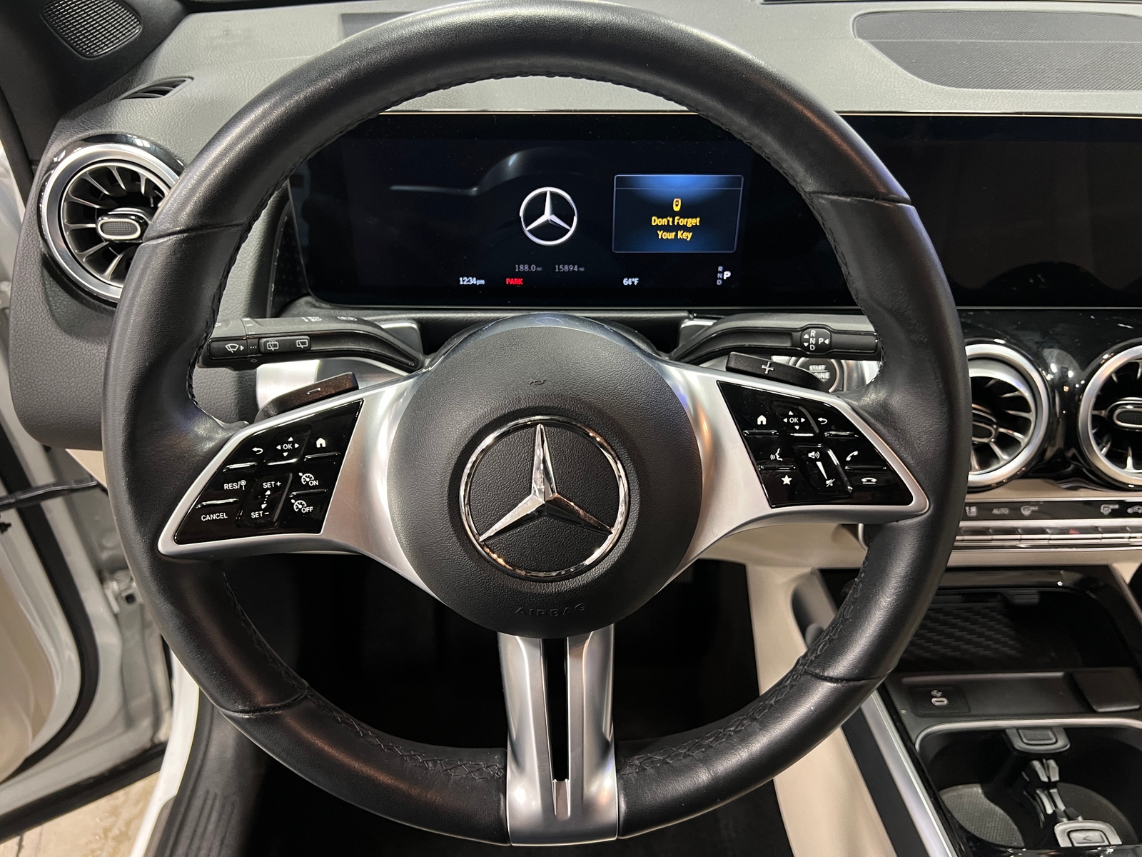 Thumbnail: 2025 Mercedes-Benz GLB - 4