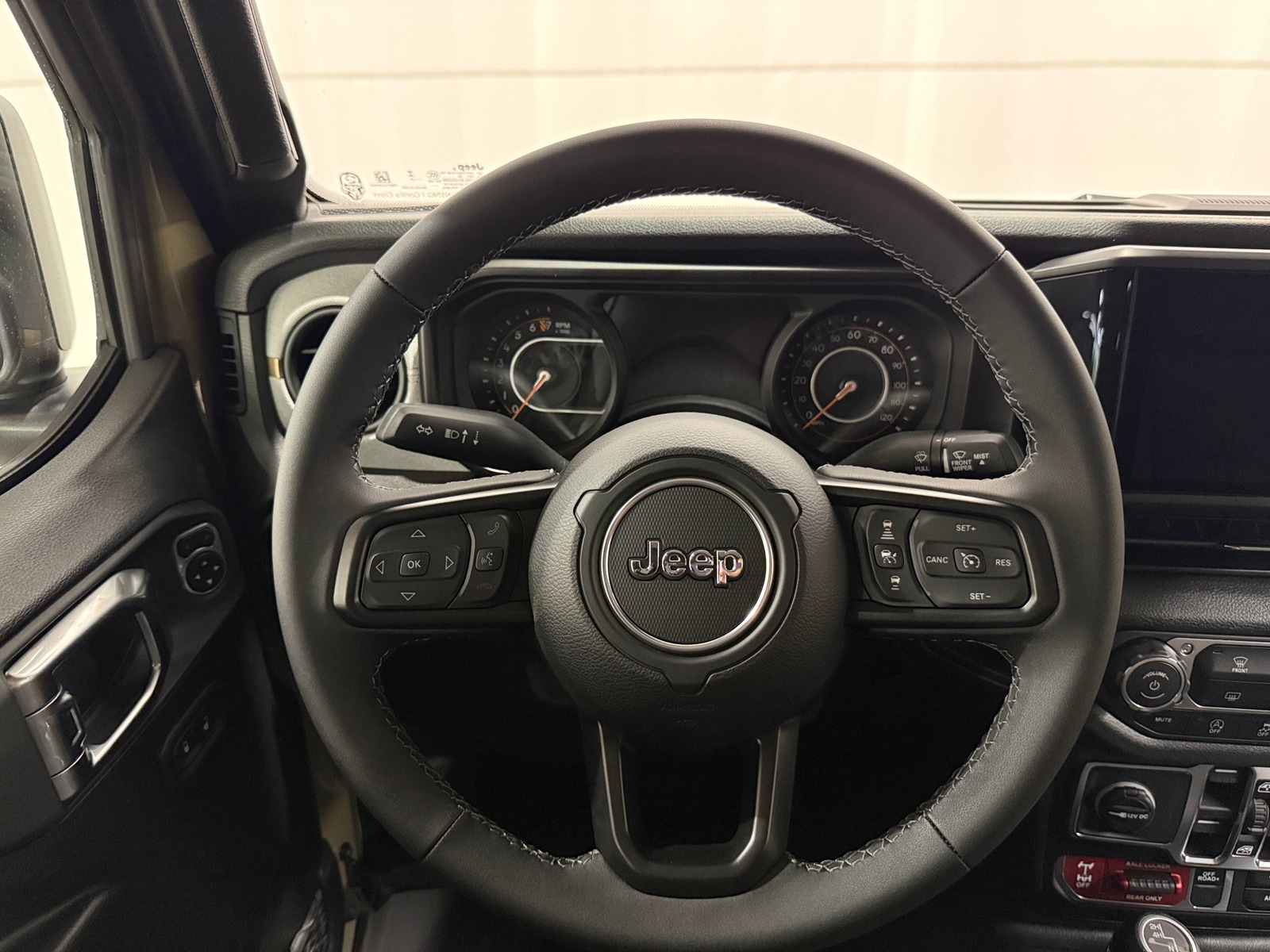 Thumbnail: 2026 Jeep Gladiator - 5