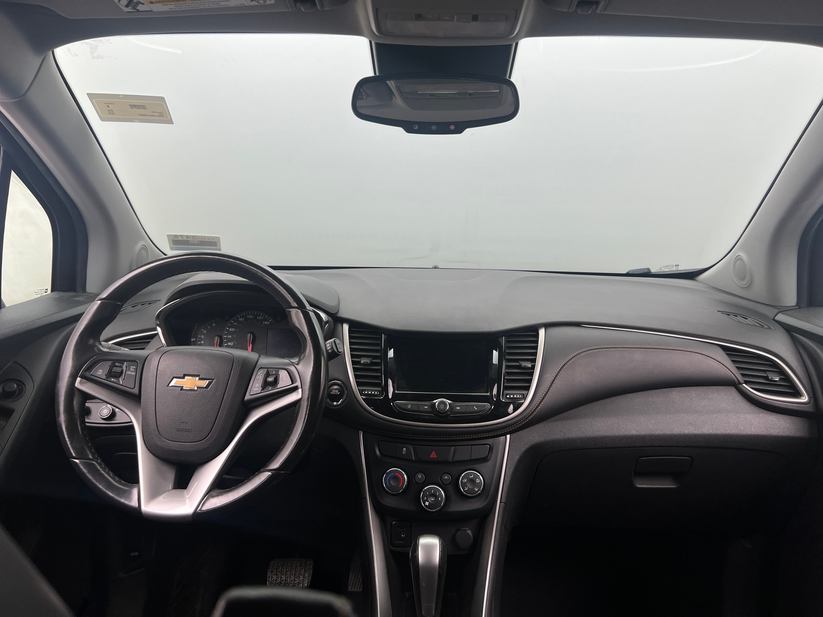 Thumbnail: 2018 Chevrolet Trax - 3