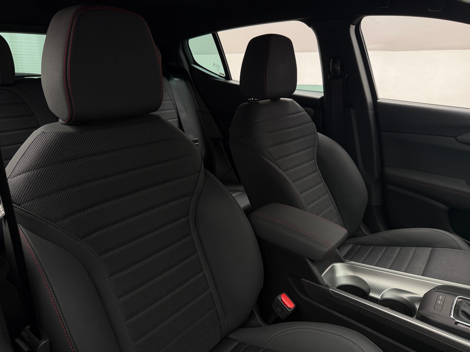 Thumbnail: 2024 Dodge Hornet - 2