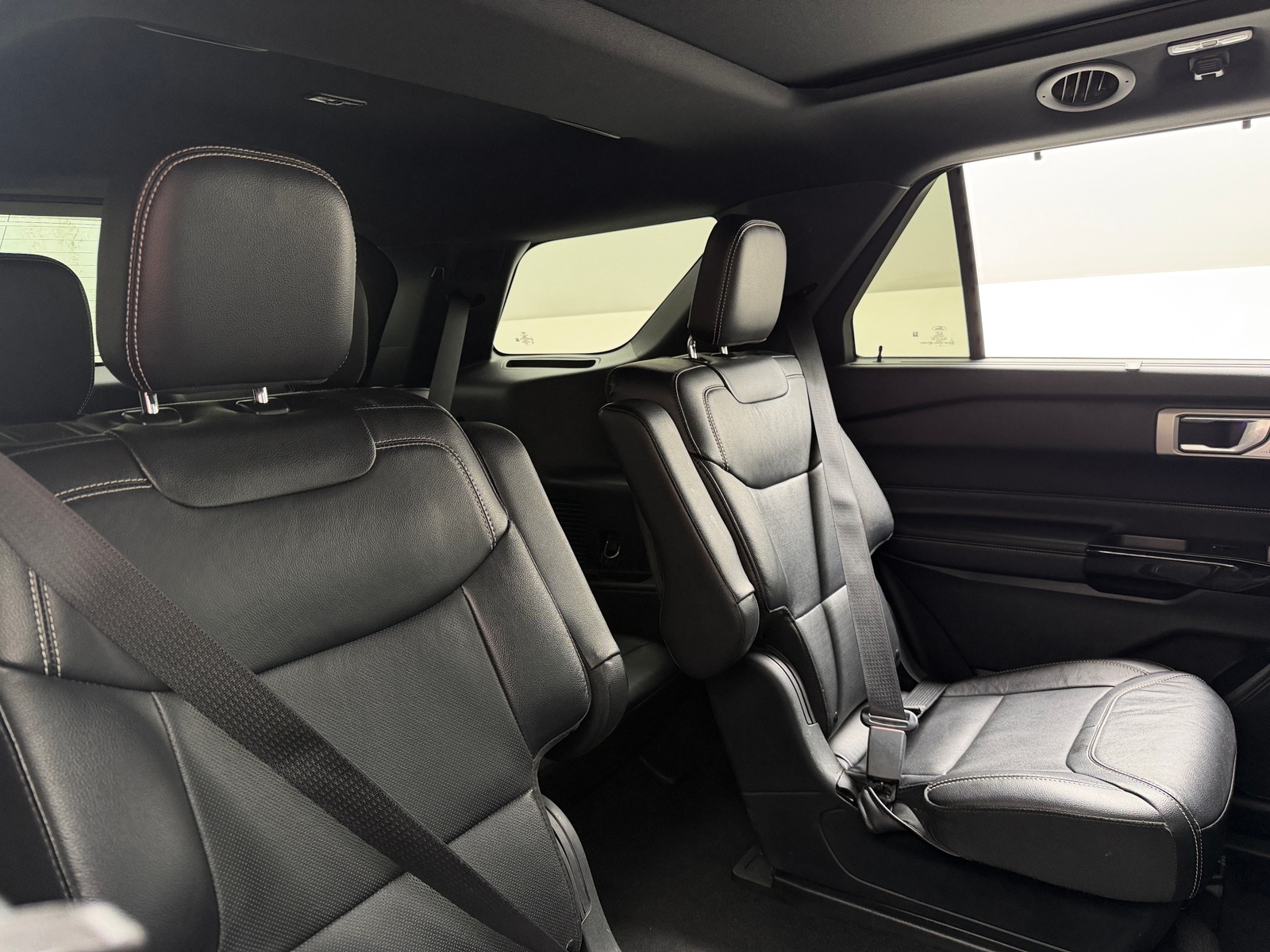 Thumbnail: 2023 Ford Explorer - 5