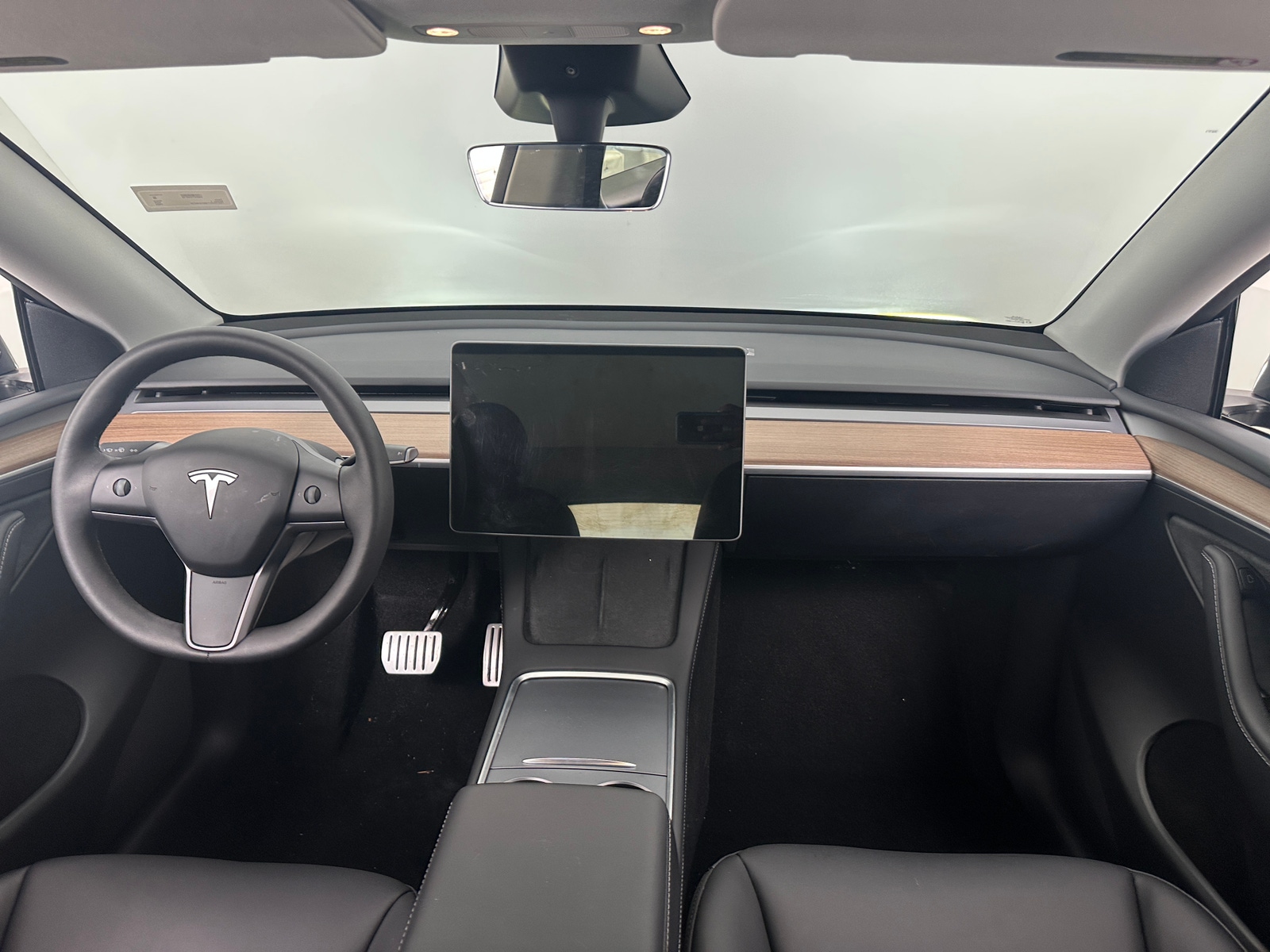 Thumbnail: 2025 Tesla Model Y - 2