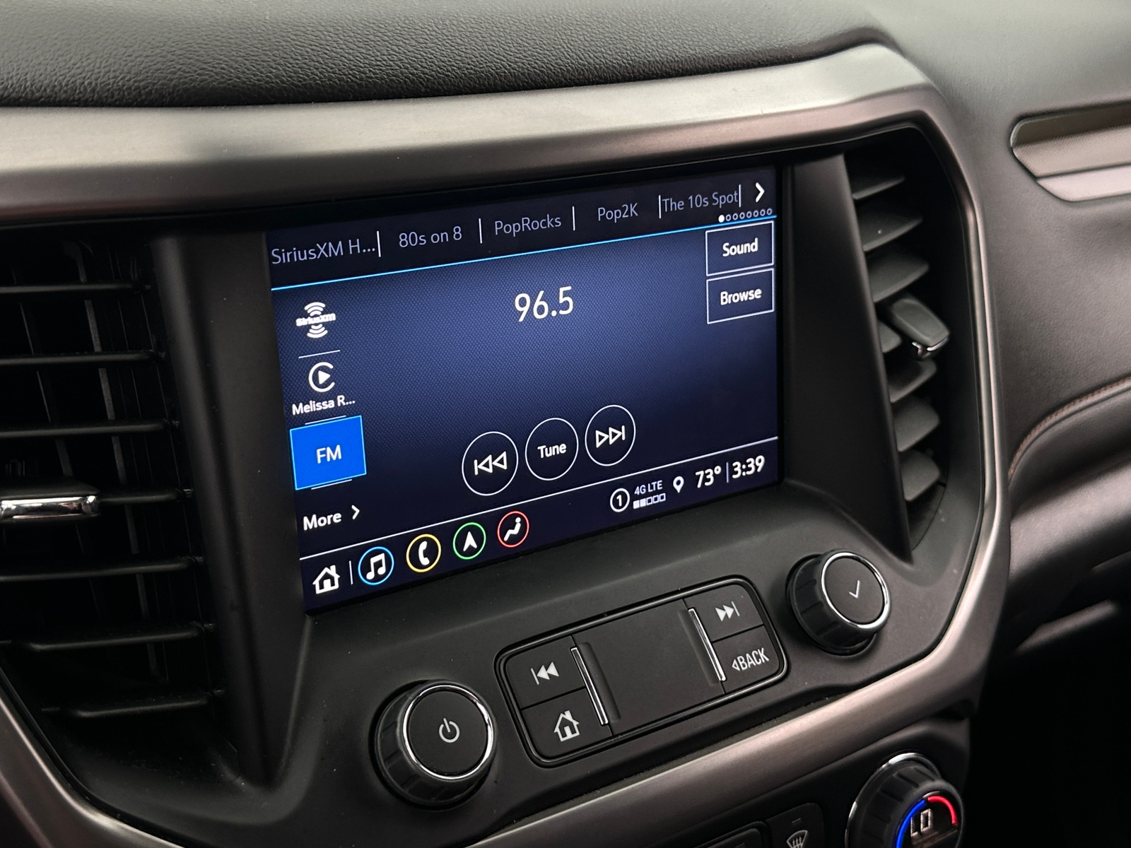 Thumbnail: 2022 GMC Acadia - 4