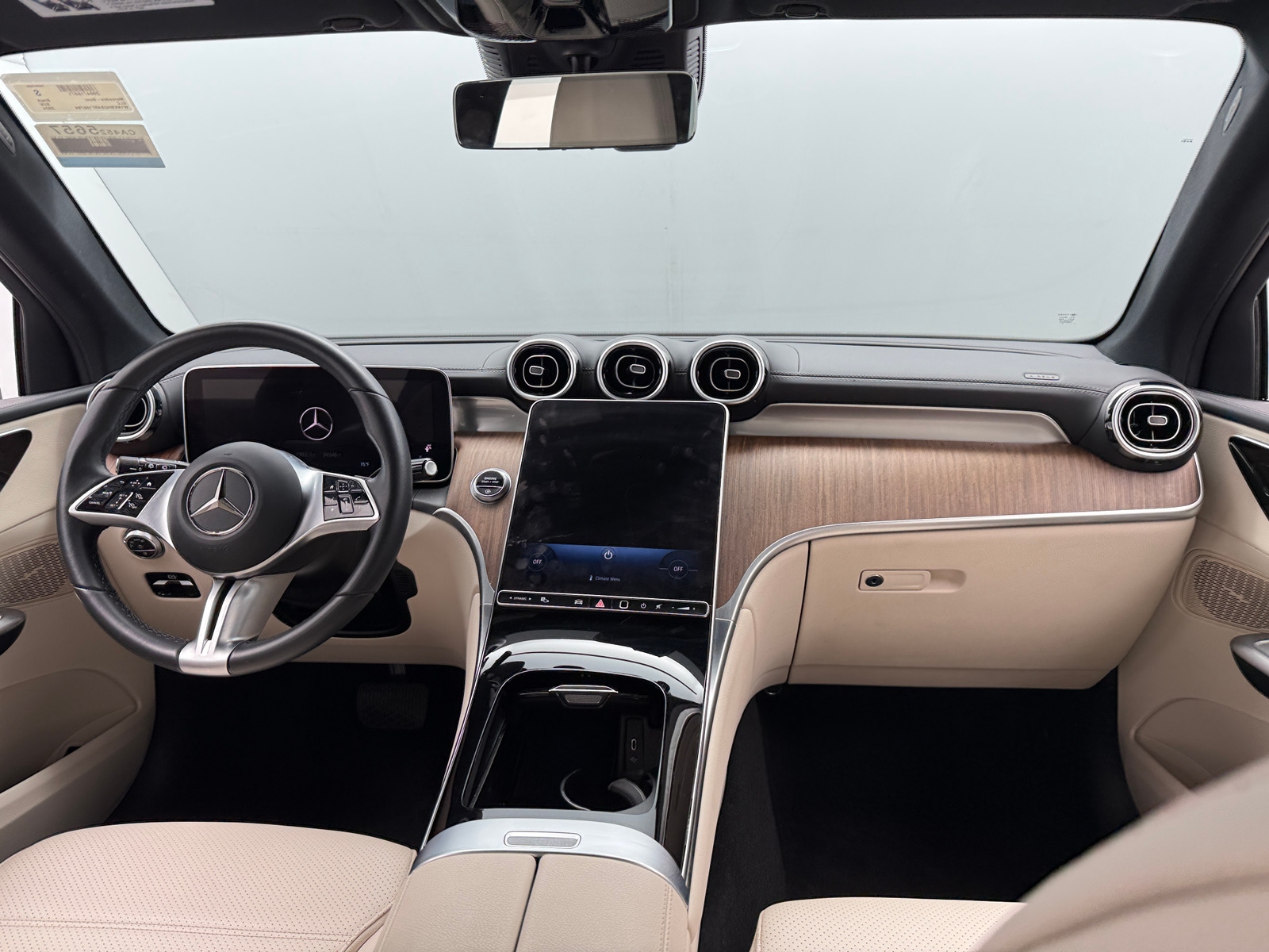 Thumbnail: 2024 Mercedes-Benz GLC - 2