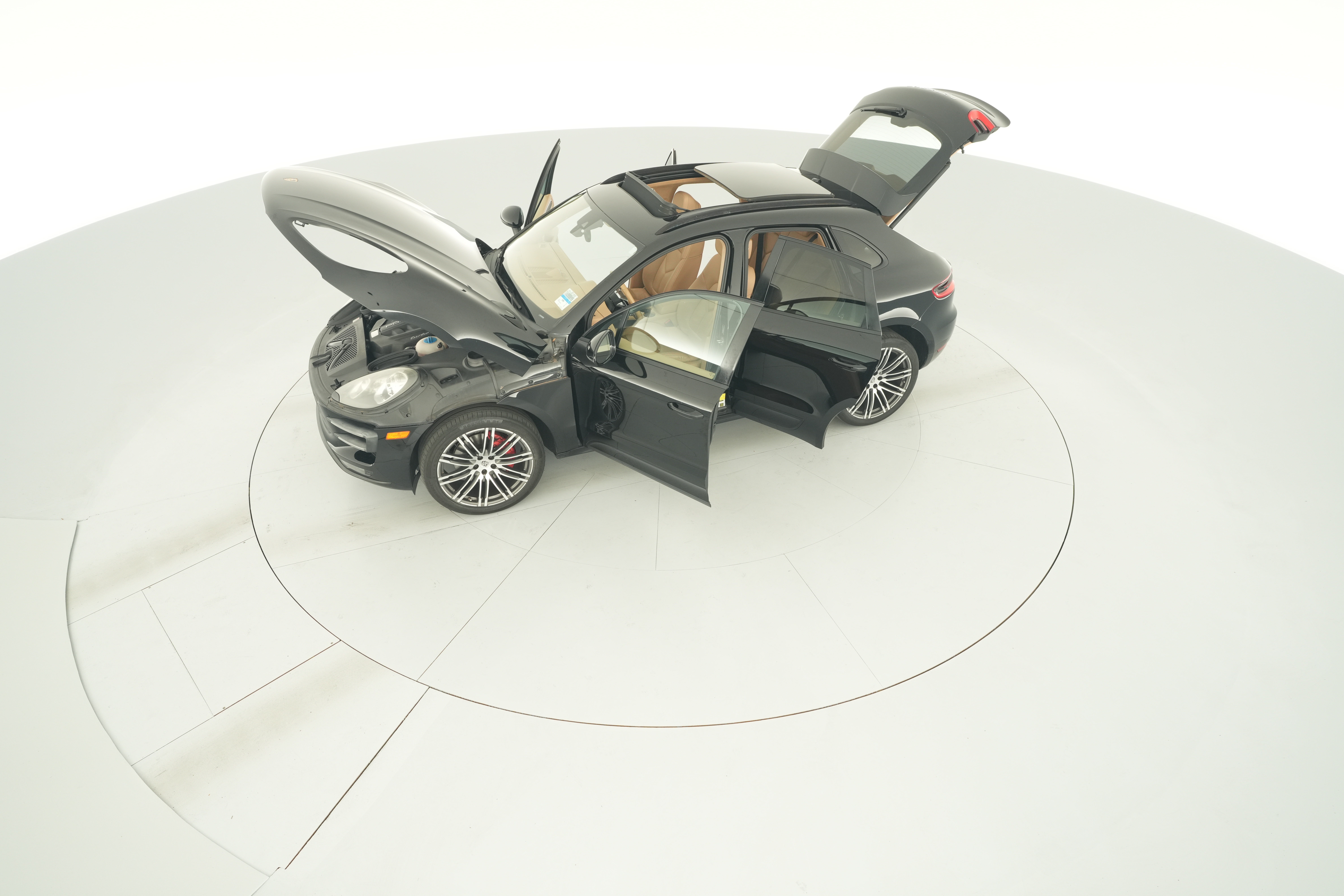 2015 Porsche Macan Turbo - Photo 47