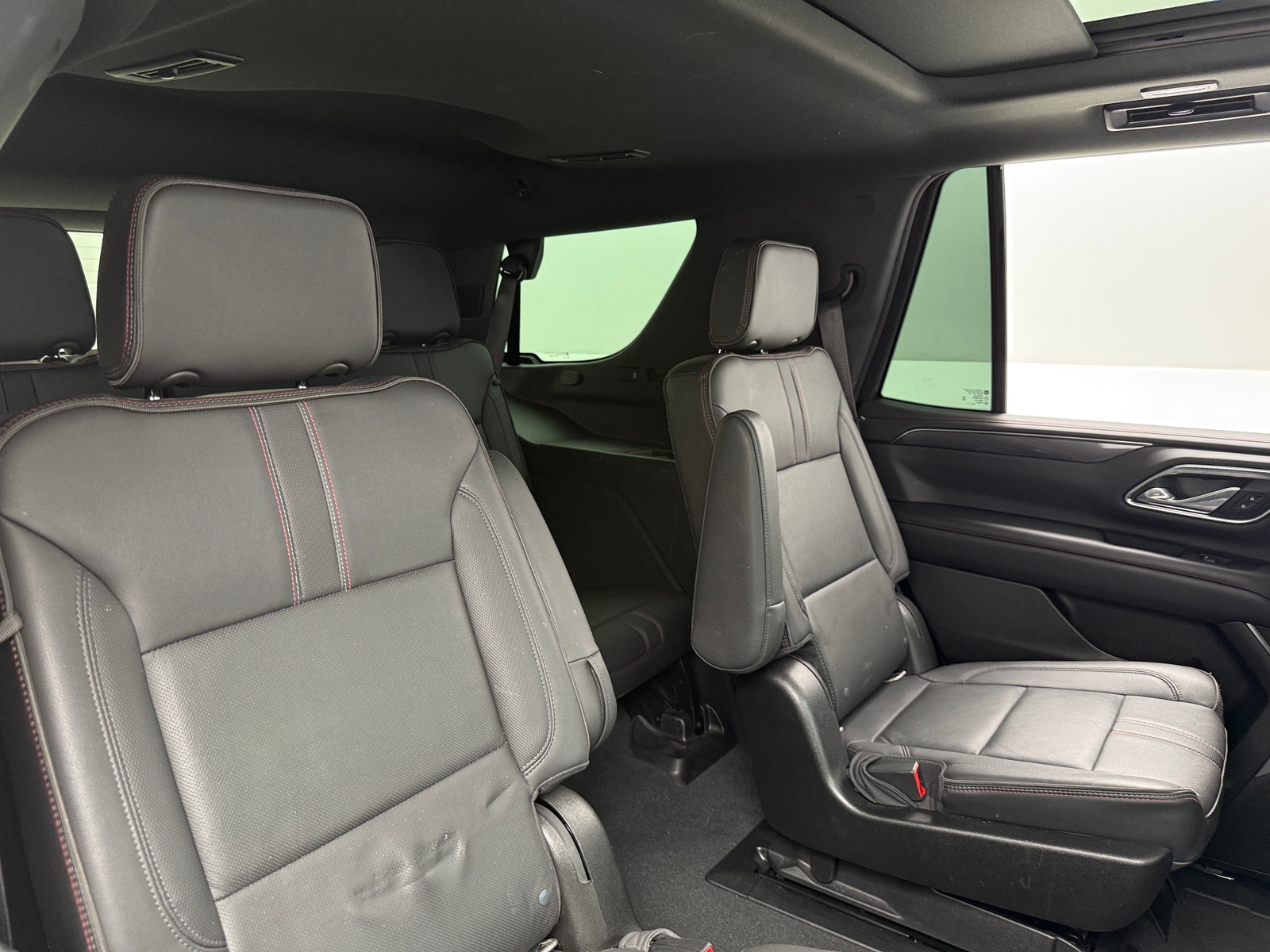 Thumbnail: 2021 Chevrolet Tahoe - 5