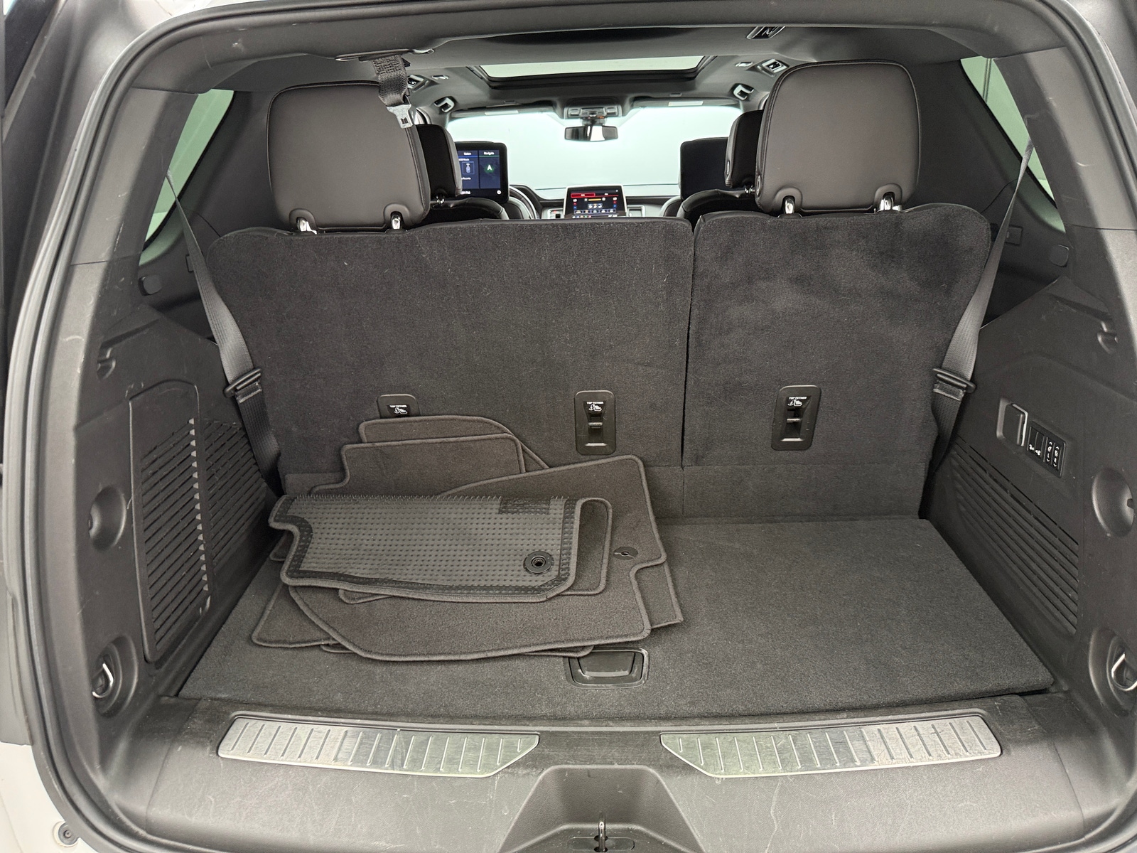 Thumbnail: 2021 Chevrolet Tahoe - 6