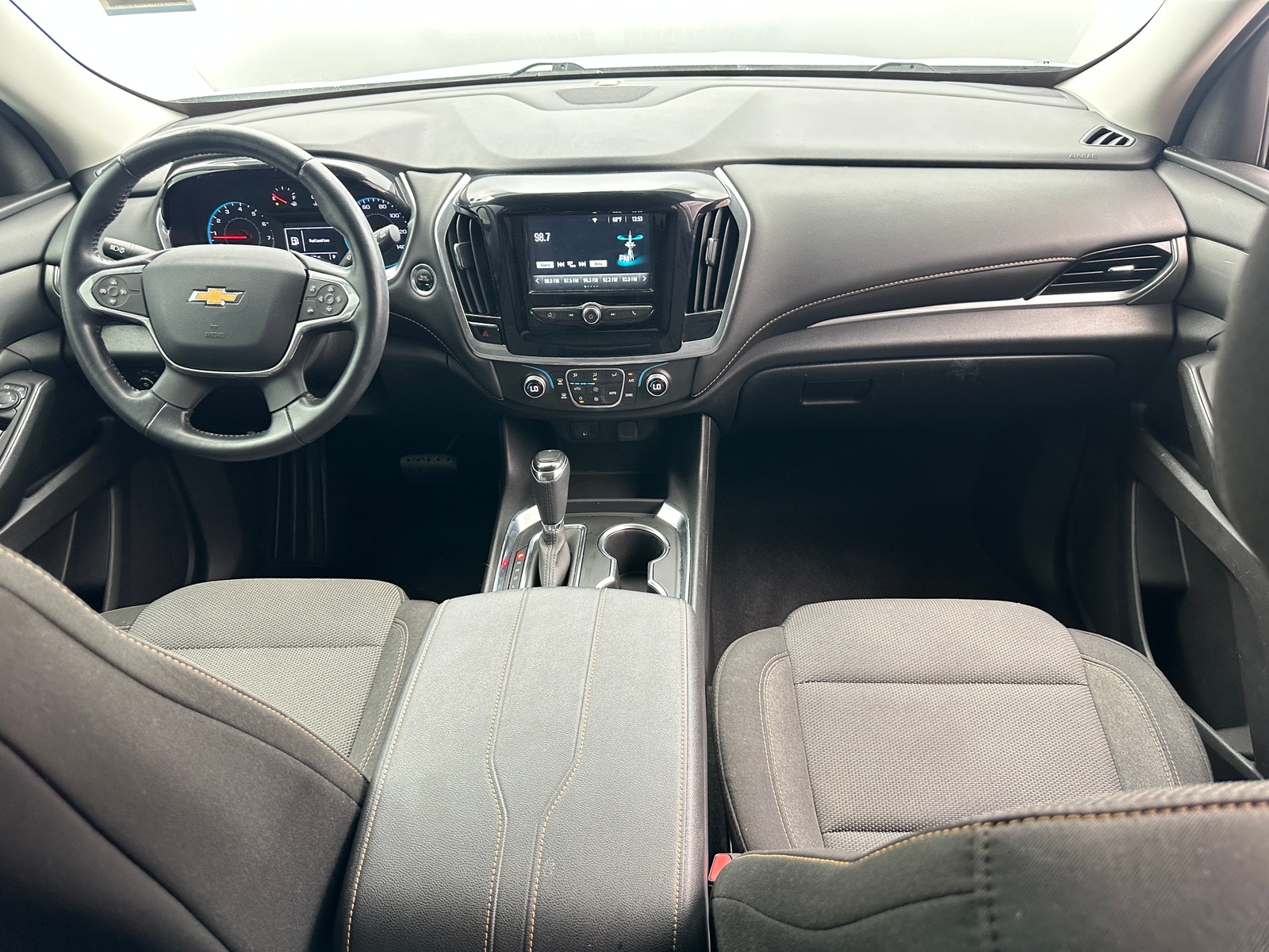 Thumbnail: 2019 Chevrolet Traverse - 3