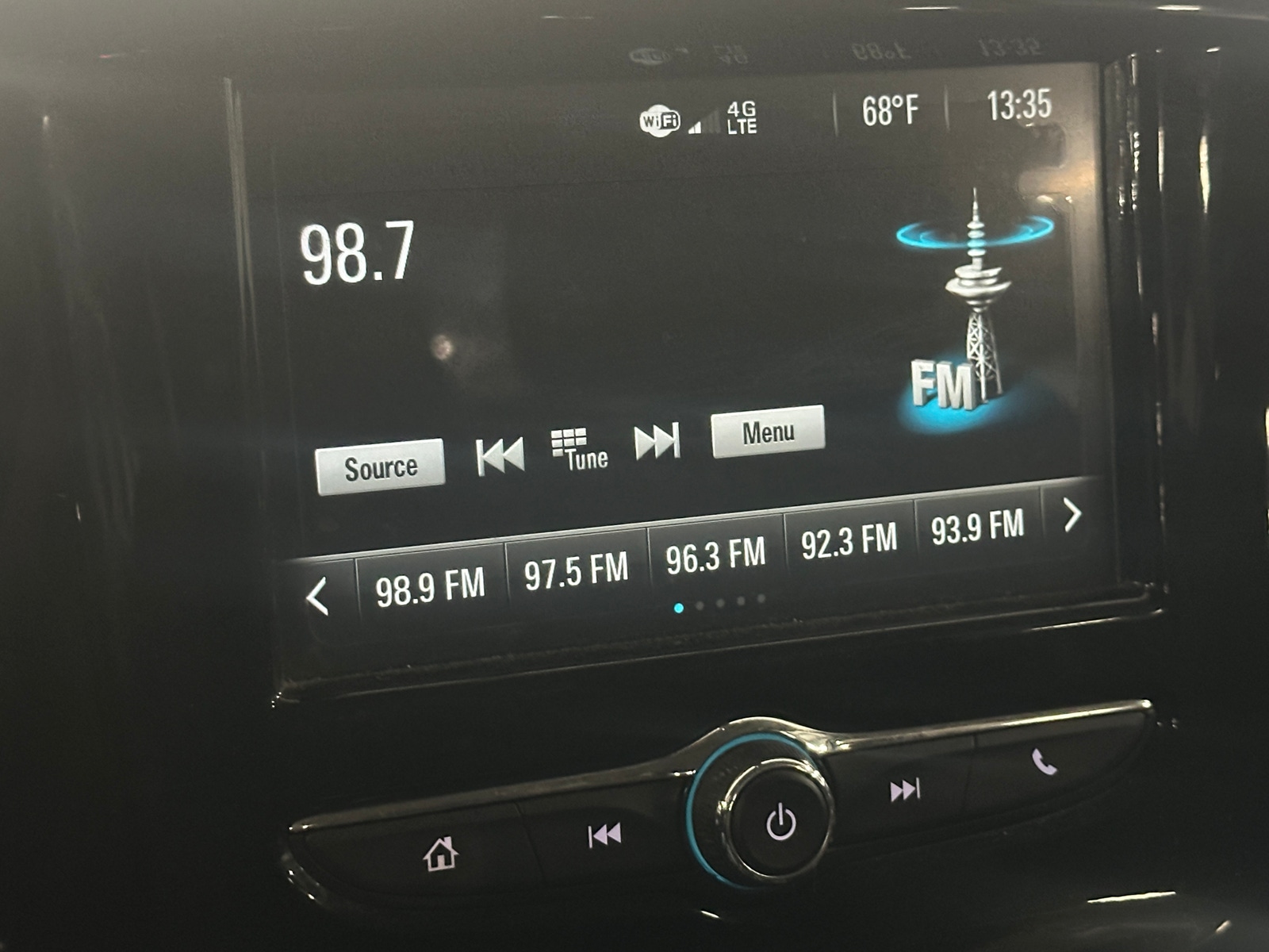 Thumbnail: 2019 Chevrolet Traverse - 4