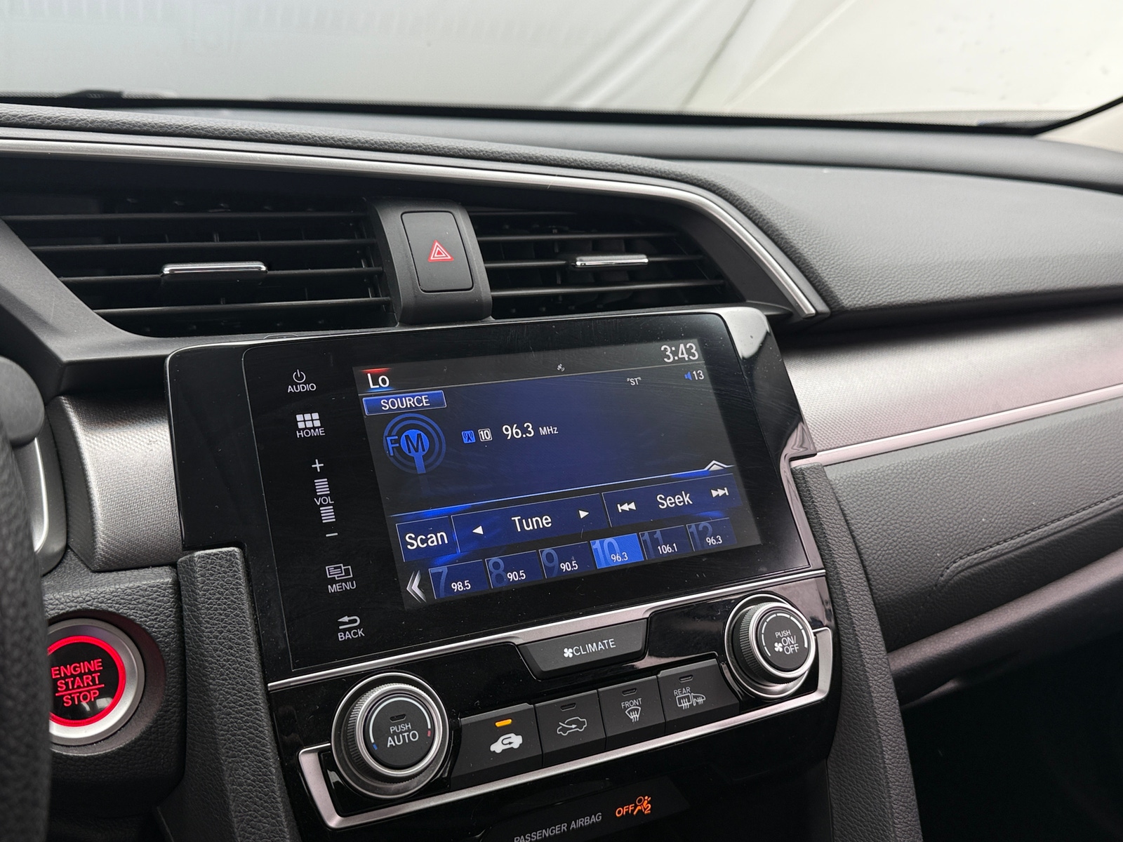 Thumbnail: 2016 Honda Civic - 4