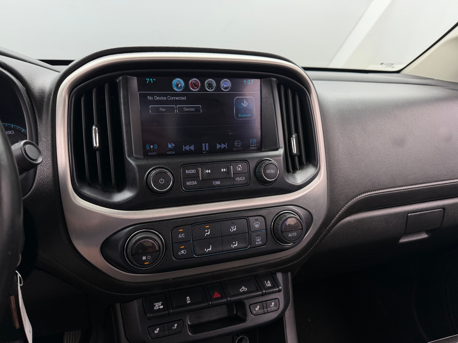 Thumbnail: 2017 GMC Canyon - 3