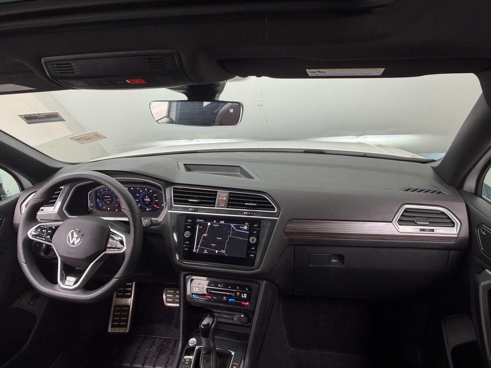 Thumbnail: 2024 Volkswagen Tiguan - 2