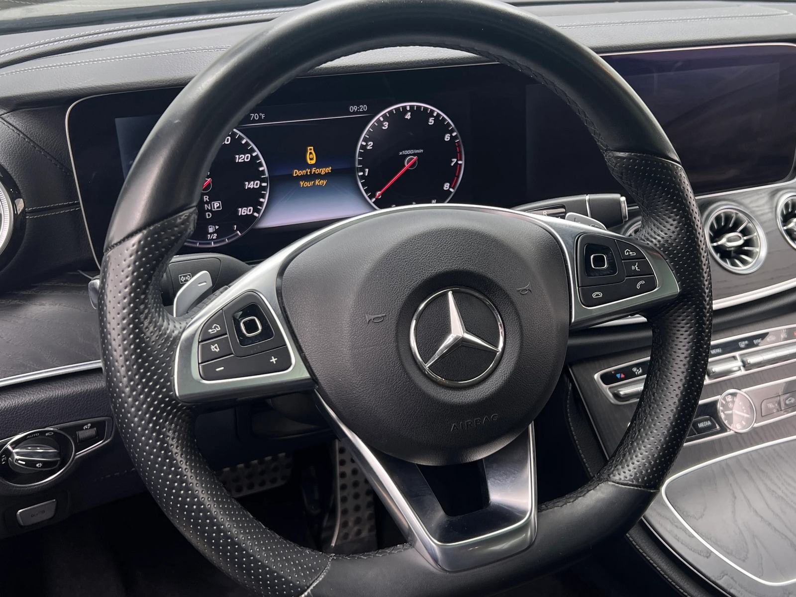 Thumbnail: 2018 Mercedes-Benz E-Class - 3