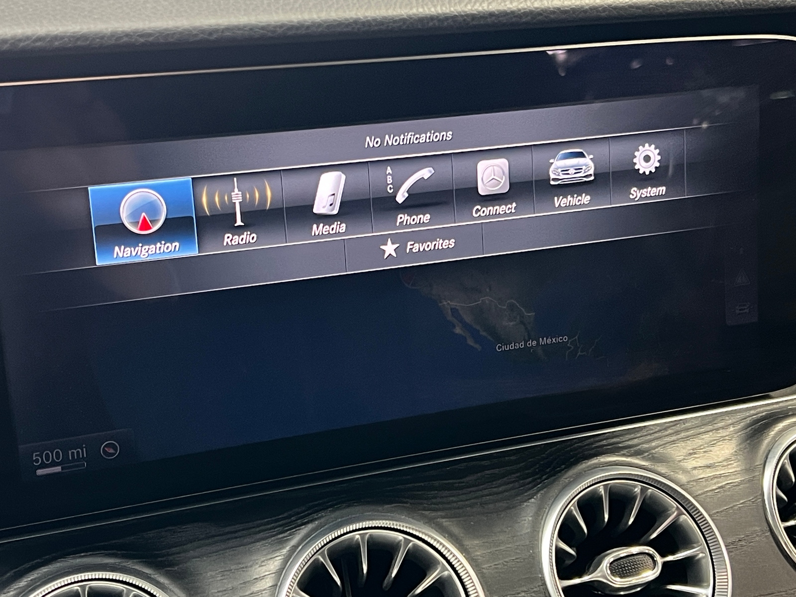 Thumbnail: 2018 Mercedes-Benz E-Class - 2