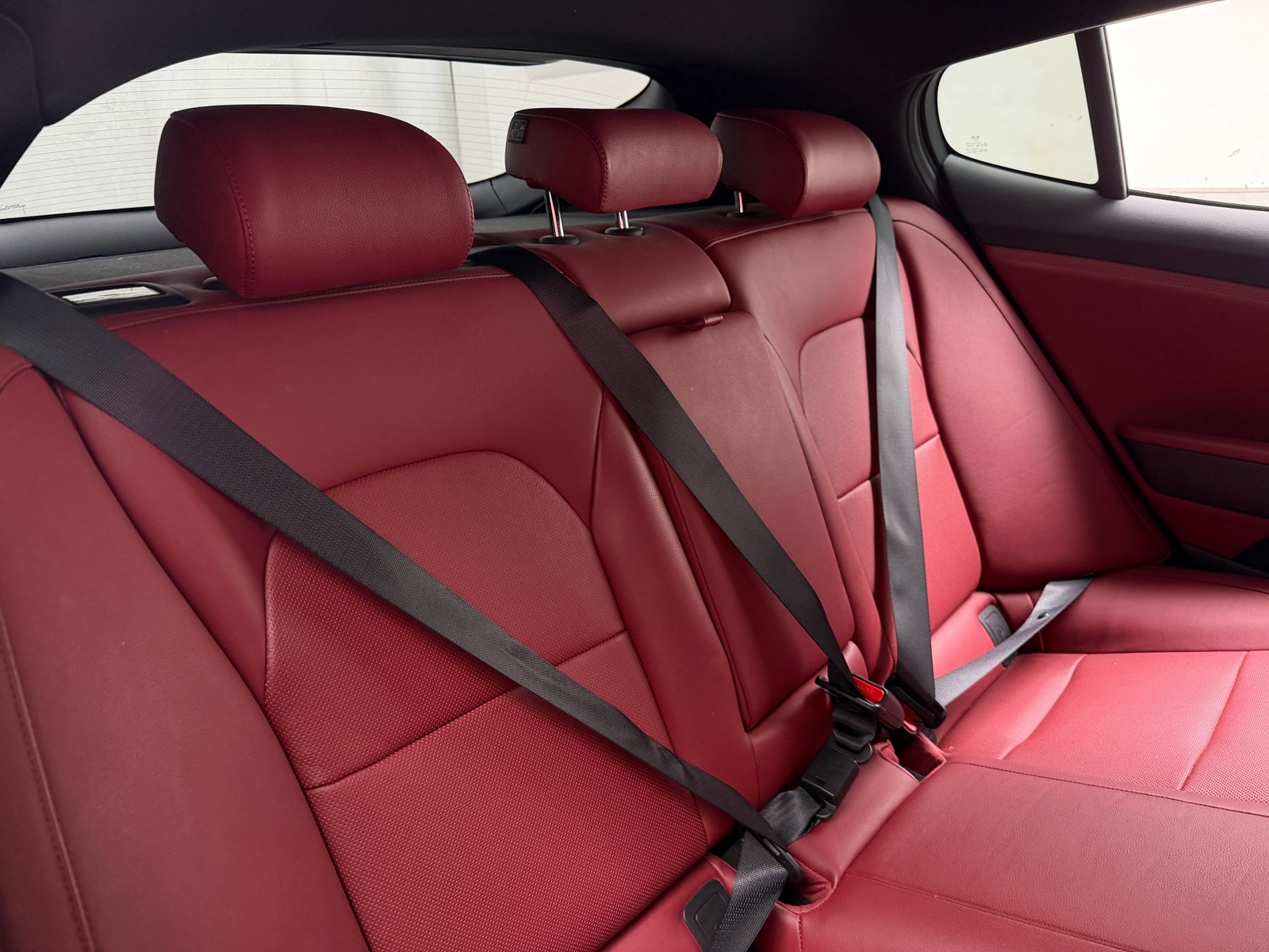 Thumbnail: 2022 Kia Stinger - 5