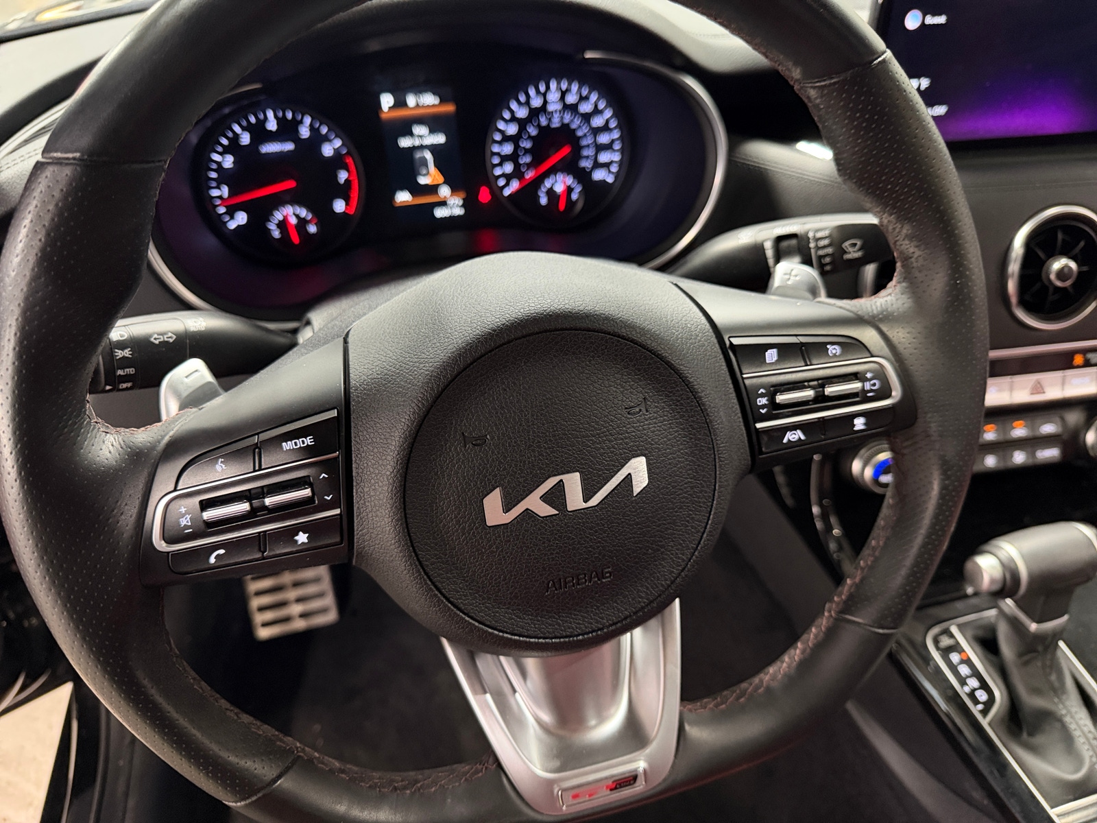 Thumbnail: 2022 Kia Stinger - 4