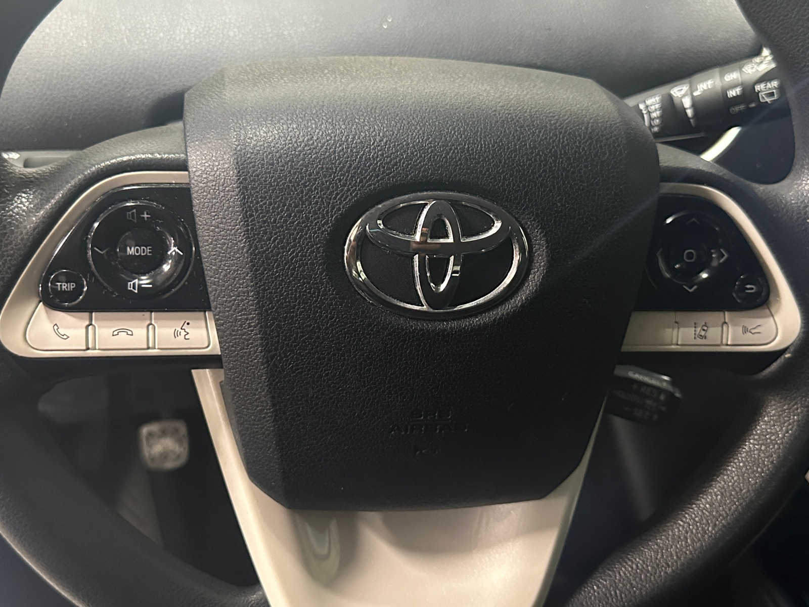 Thumbnail: 2017 Toyota Prius - 5