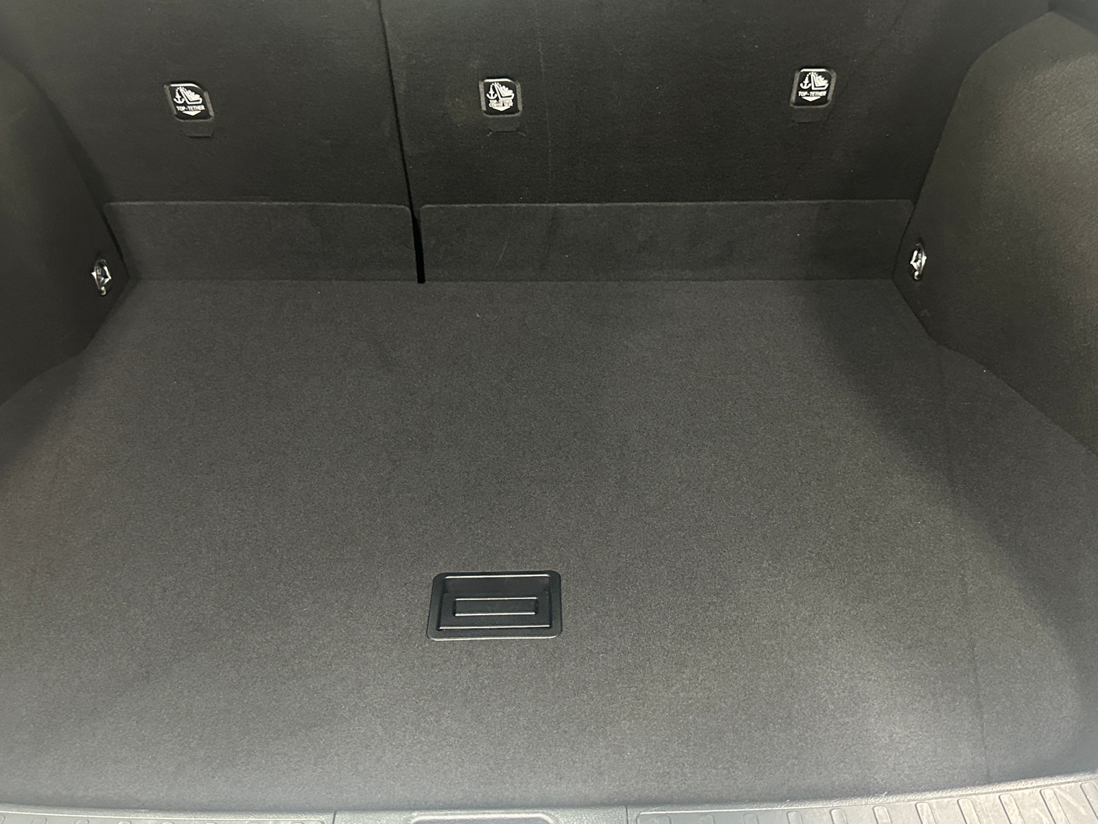 Thumbnail: 2017 Toyota Prius - 7