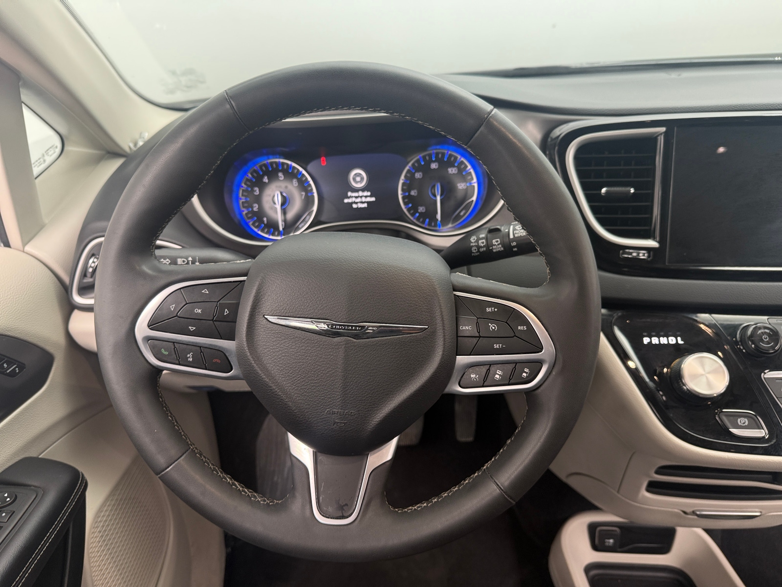 Thumbnail: 2024 Chrysler Pacifica - 4