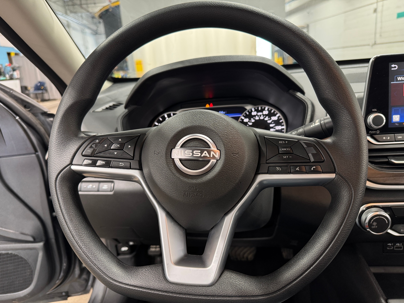 Thumbnail: 2025 Nissan Altima - 5