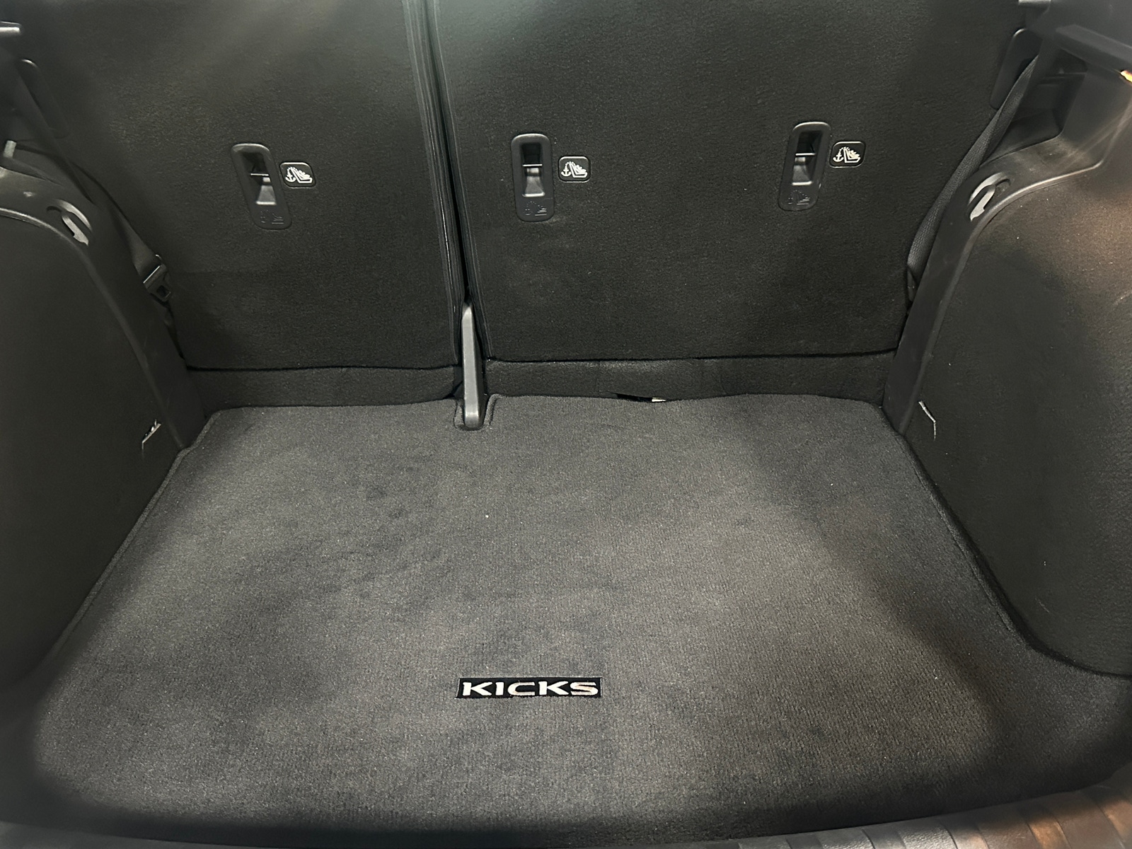 Thumbnail: 2024 Nissan Kicks - 7