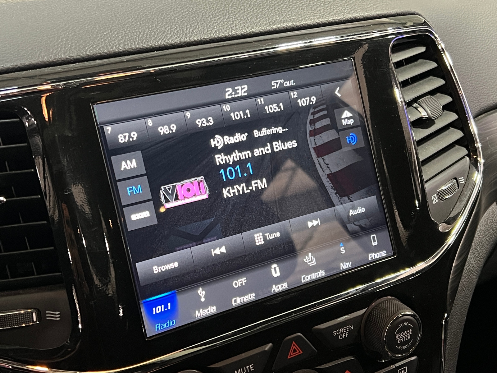Thumbnail: 2019 Jeep Grand Cherokee - 4