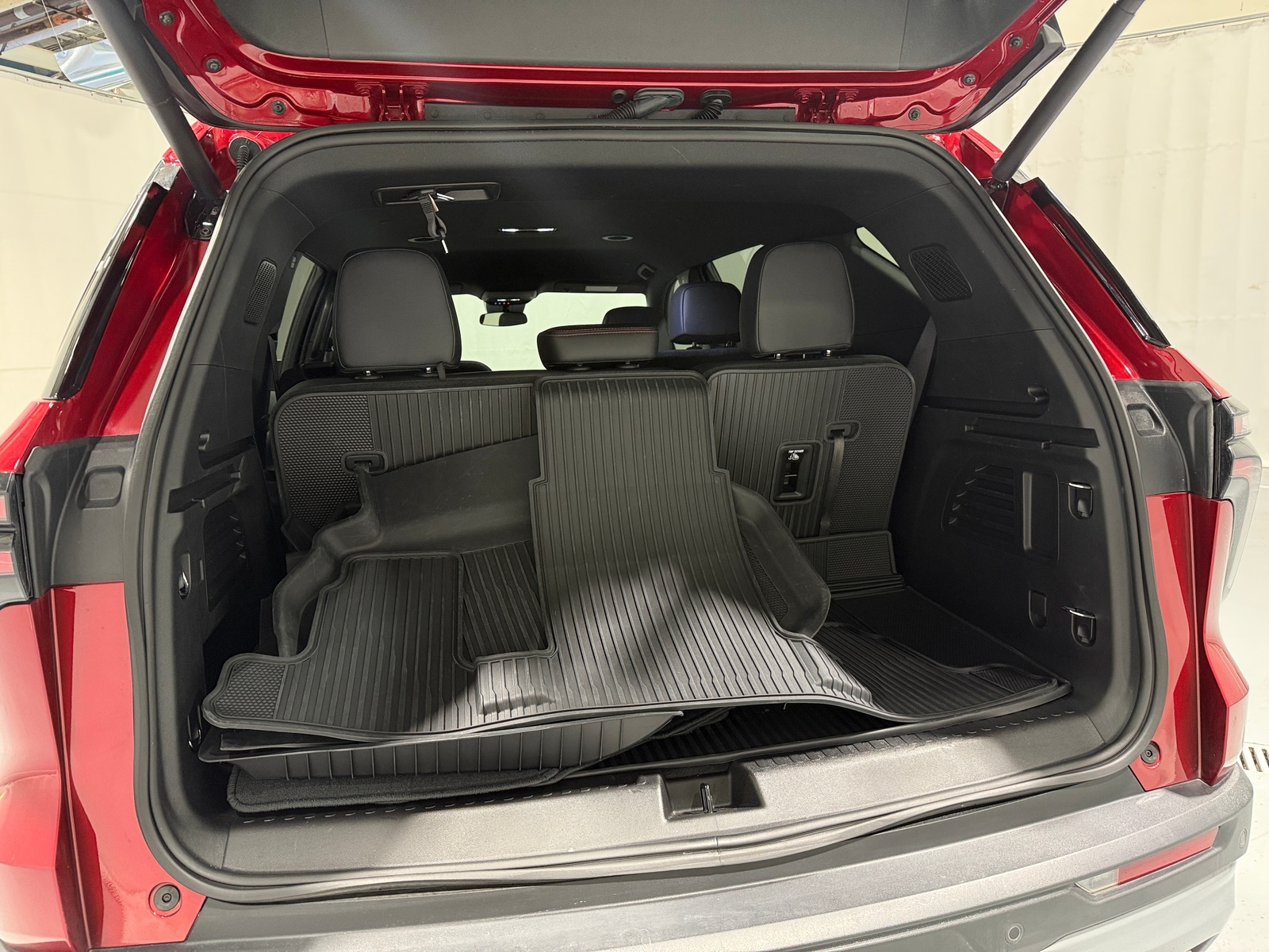 Thumbnail: 2025 Chevrolet Traverse - 6