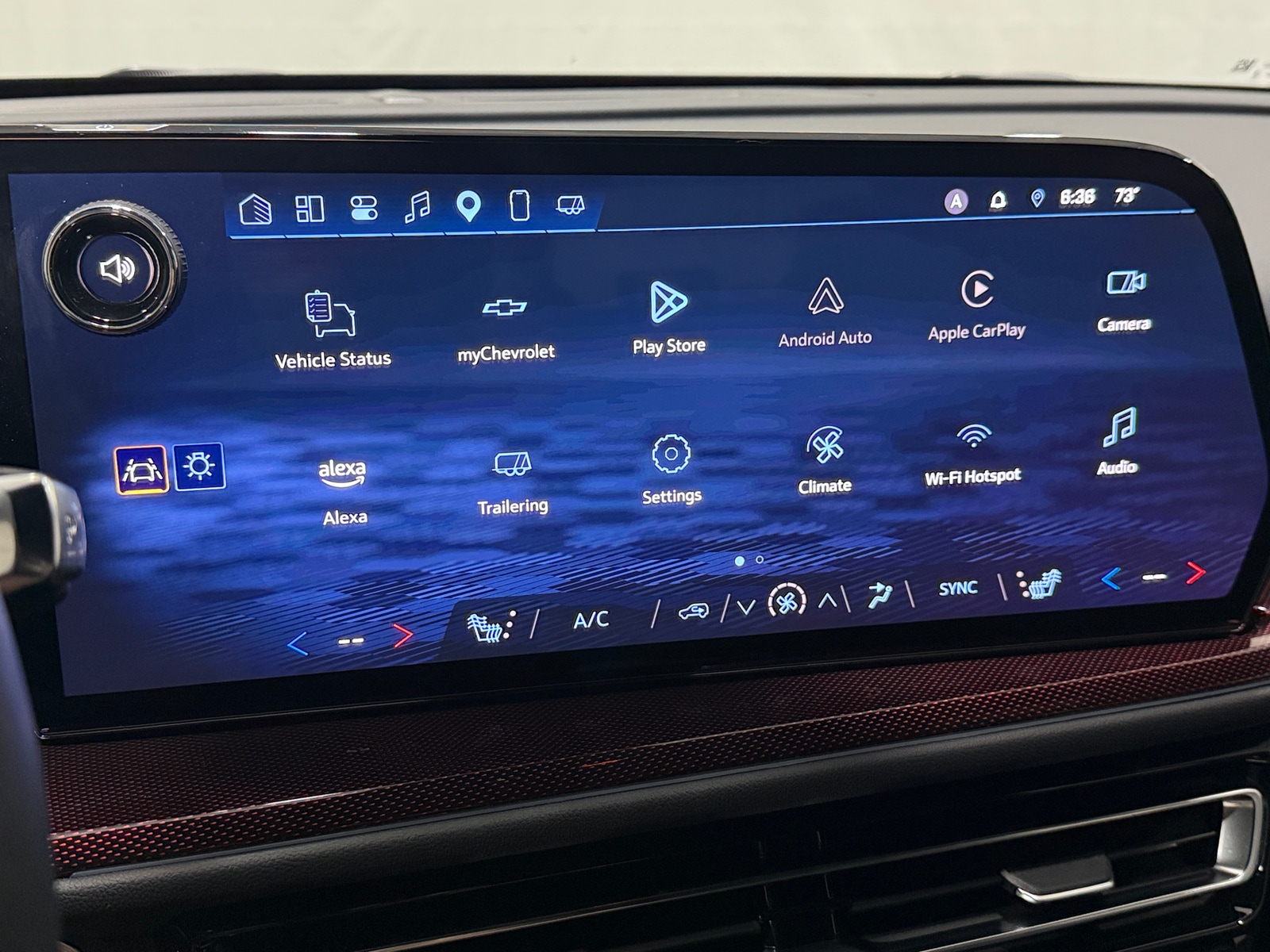 Thumbnail: 2025 Chevrolet Traverse - 3