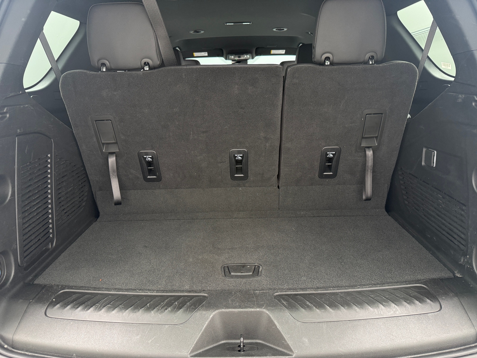 Thumbnail: 2025 Chevrolet Tahoe - 6