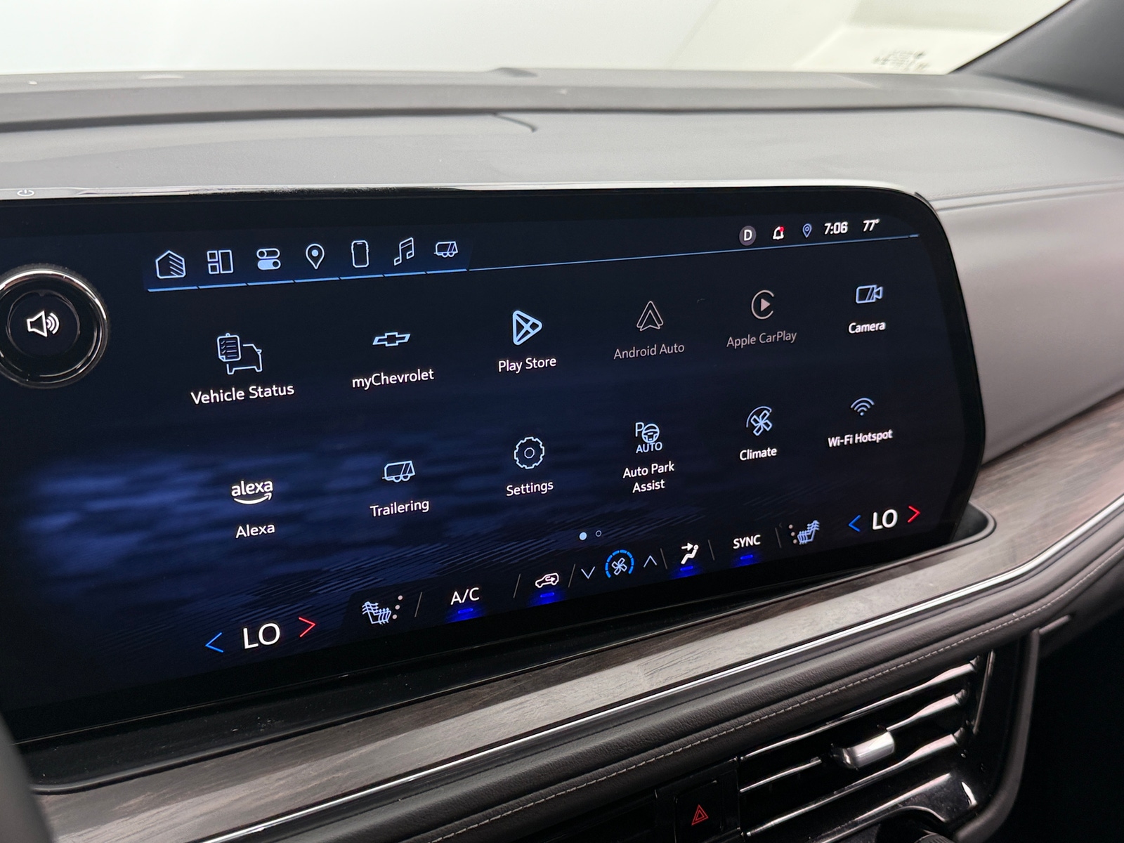 Thumbnail: 2025 Chevrolet Tahoe - 3