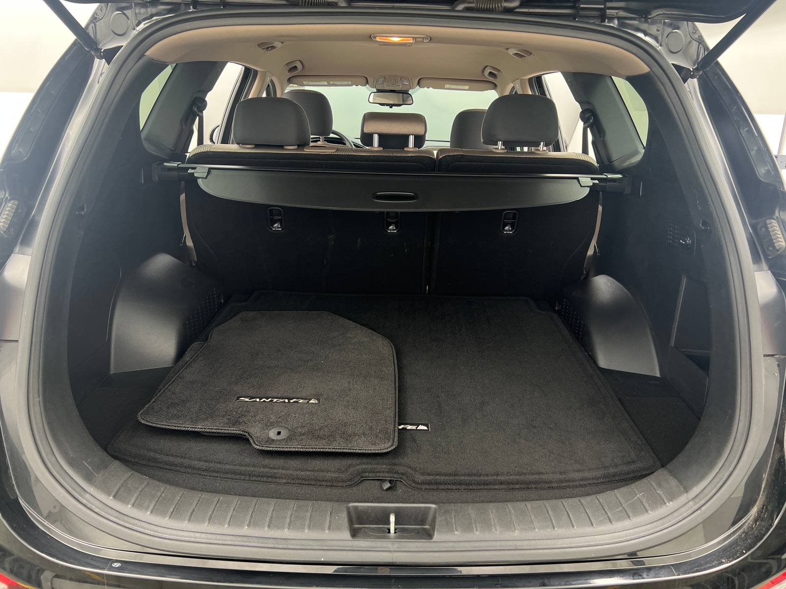 Thumbnail: 2019 Hyundai Santa Fe - 7