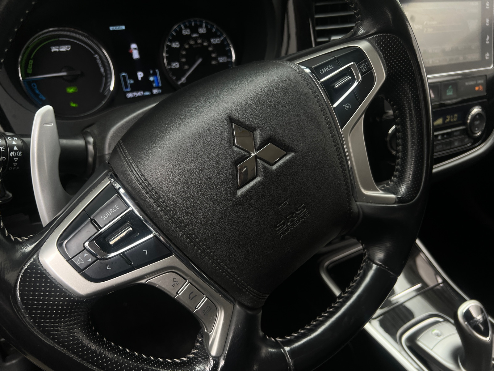 Thumbnail: 2018 Mitsubishi Outlander - 4