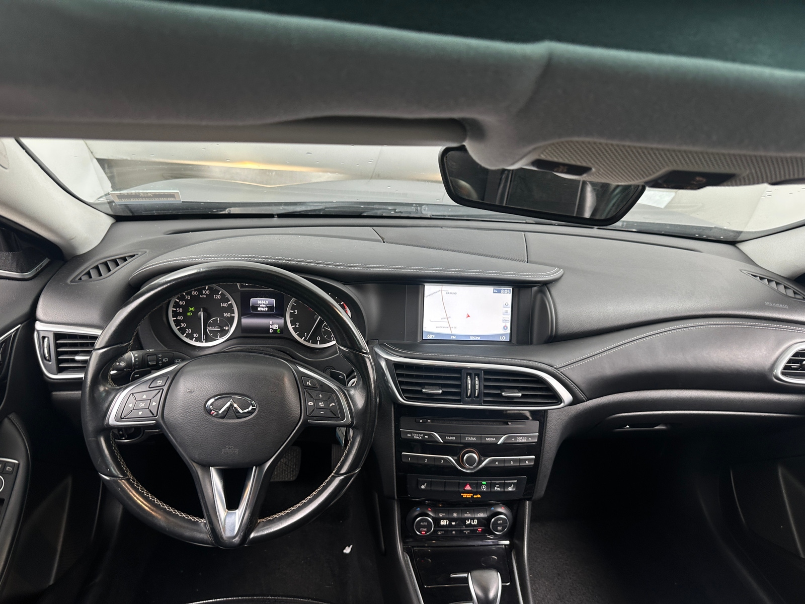 Thumbnail: 2017 INFINITI QX30 - 2