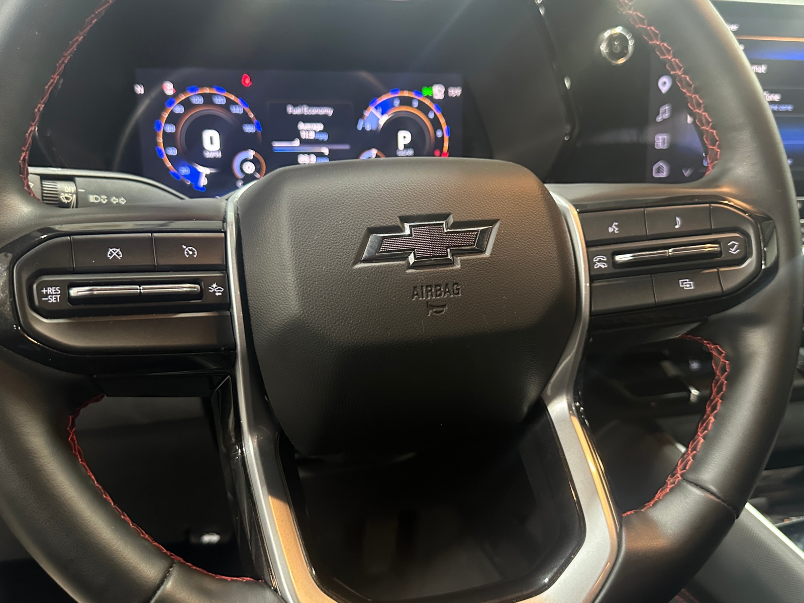 Thumbnail: 2024 Chevrolet Colorado - 5