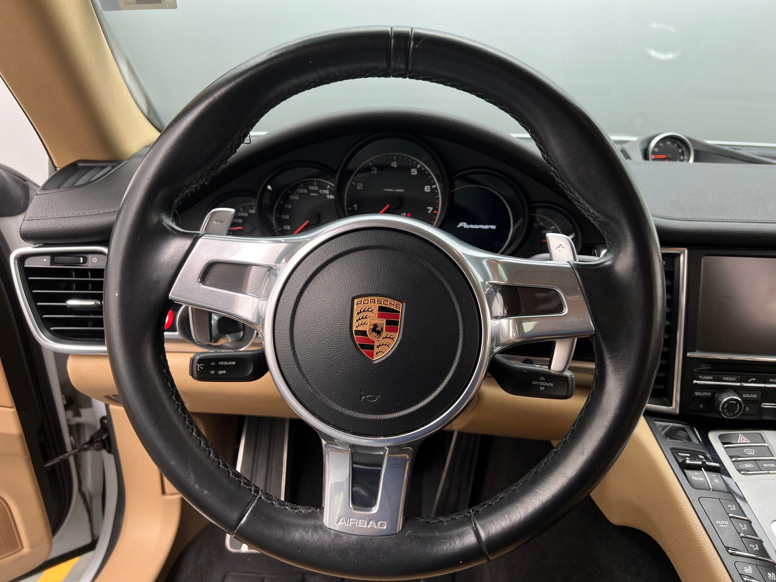 Thumbnail: 2016 Porsche Panamera - 4