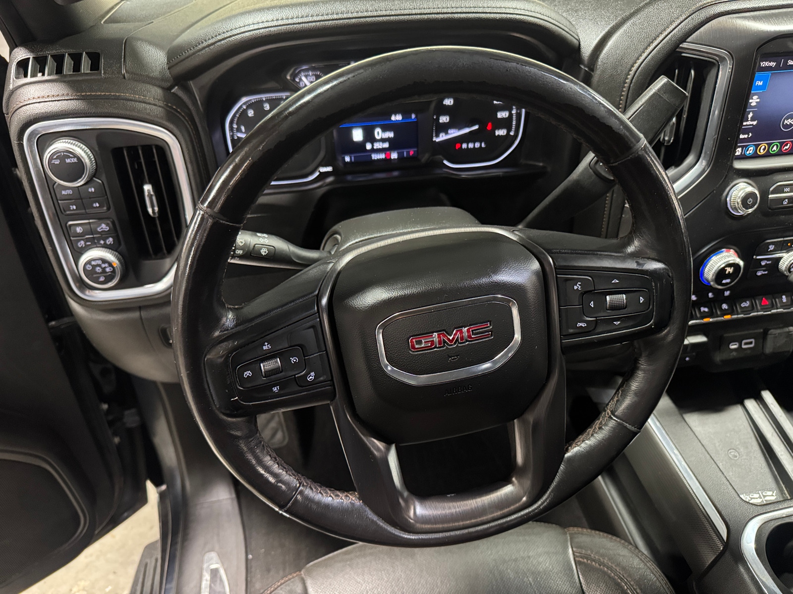 Thumbnail: 2020 GMC Sierra 1500 - 4