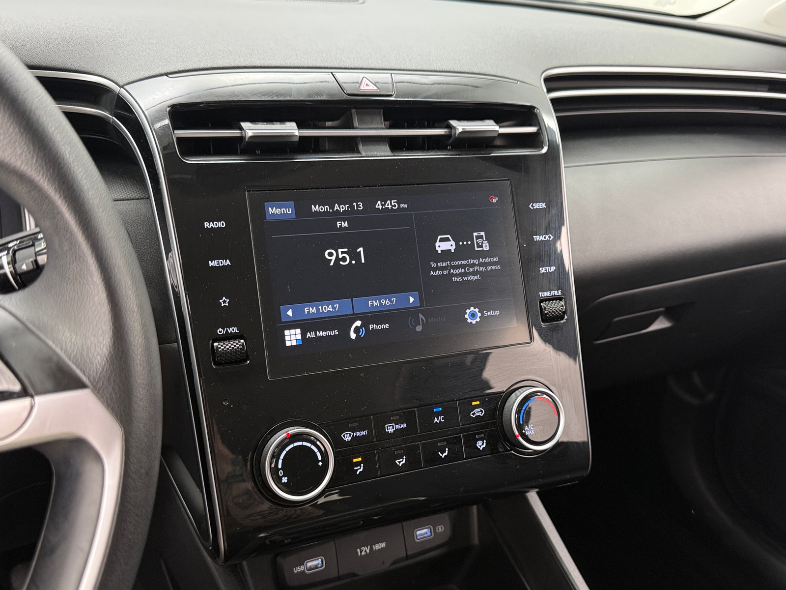 Thumbnail: 2022 Hyundai Tucson - 4