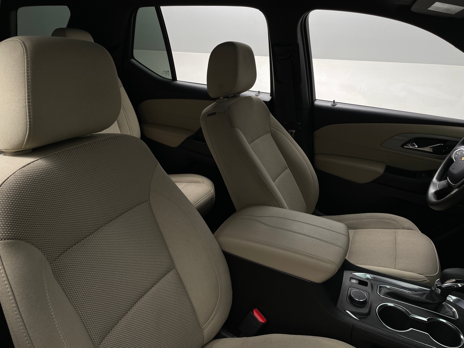 Thumbnail: 2023 Chevrolet Traverse - 2