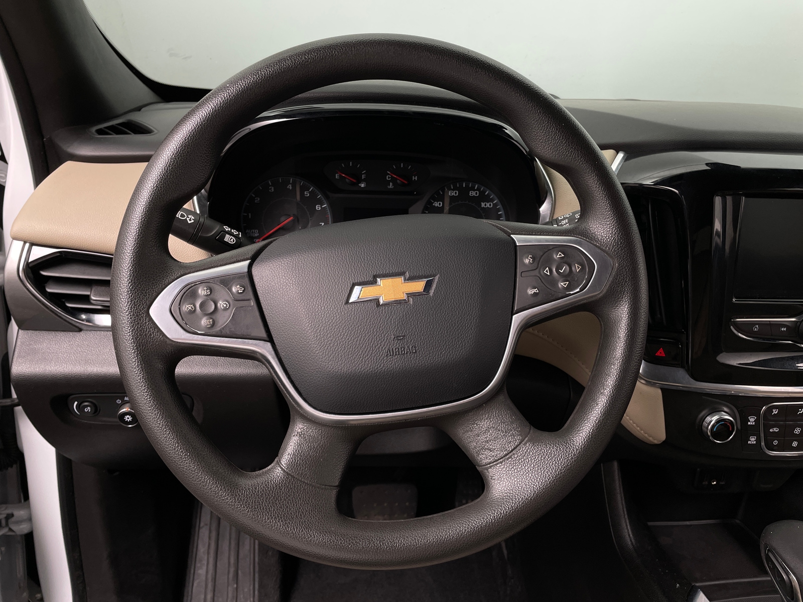 Thumbnail: 2023 Chevrolet Traverse - 5