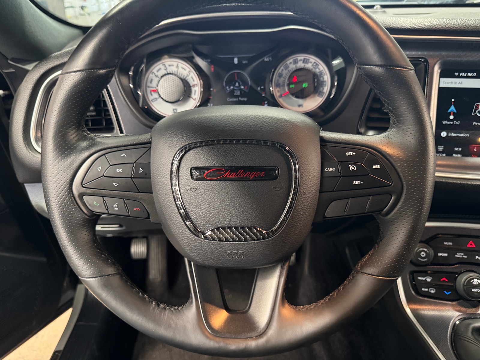 Thumbnail: 2017 Dodge Challenger - 3