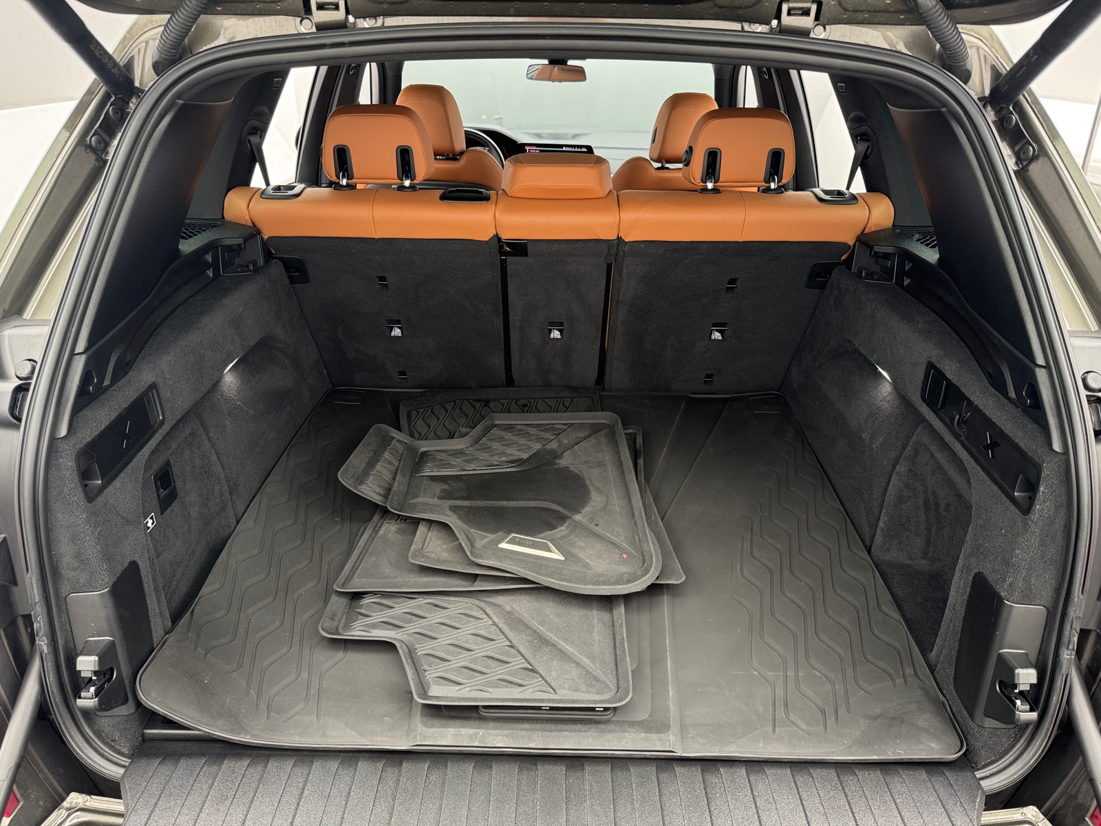 Thumbnail: 2022 BMW X5 - 6