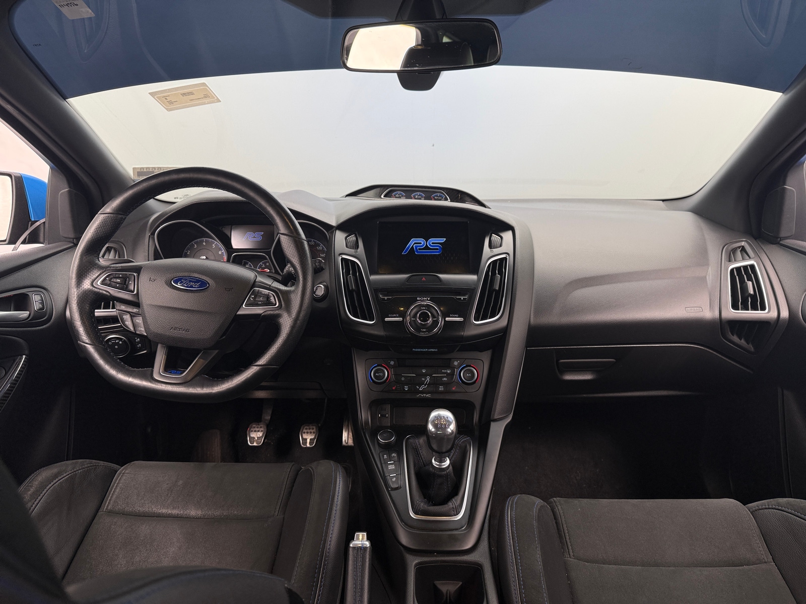 Thumbnail: 2016 Ford Focus - 2