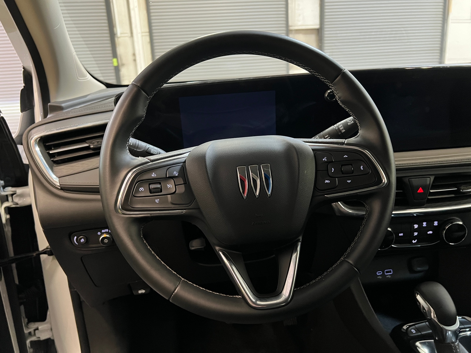 Thumbnail: 2025 Buick Encore GX - 4