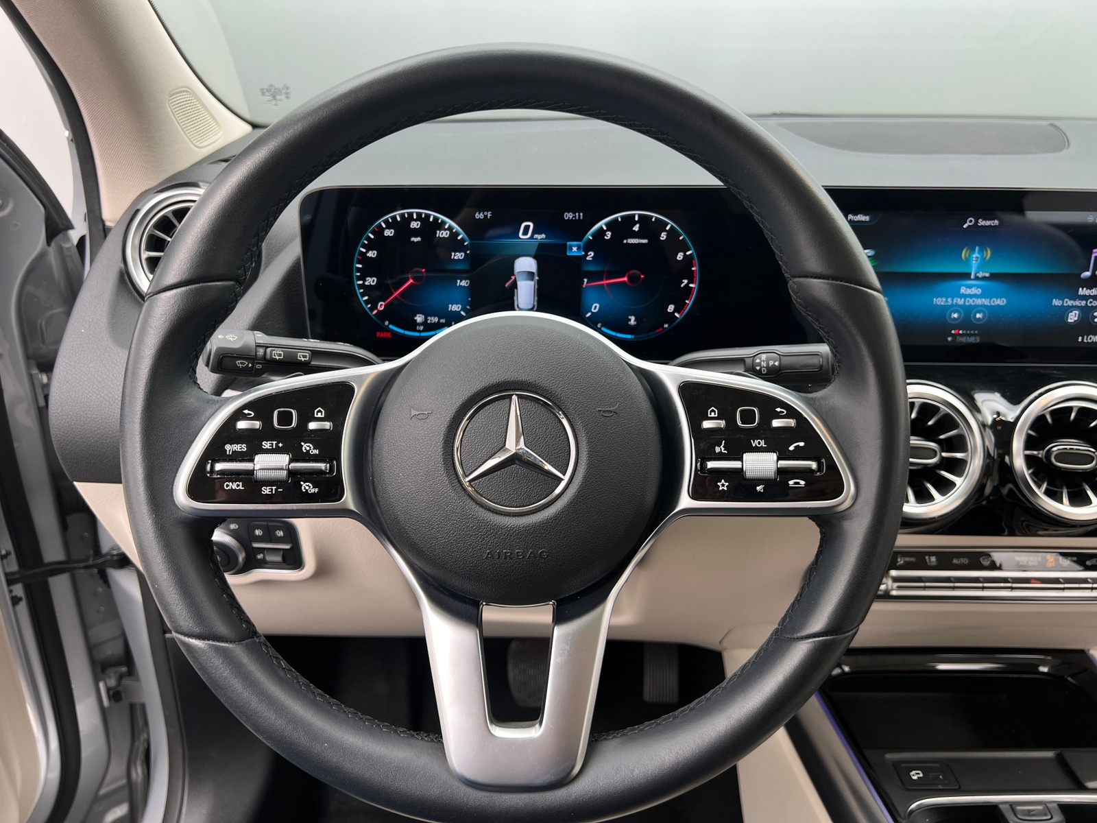 Thumbnail: 2022 Mercedes-Benz GLA - 4