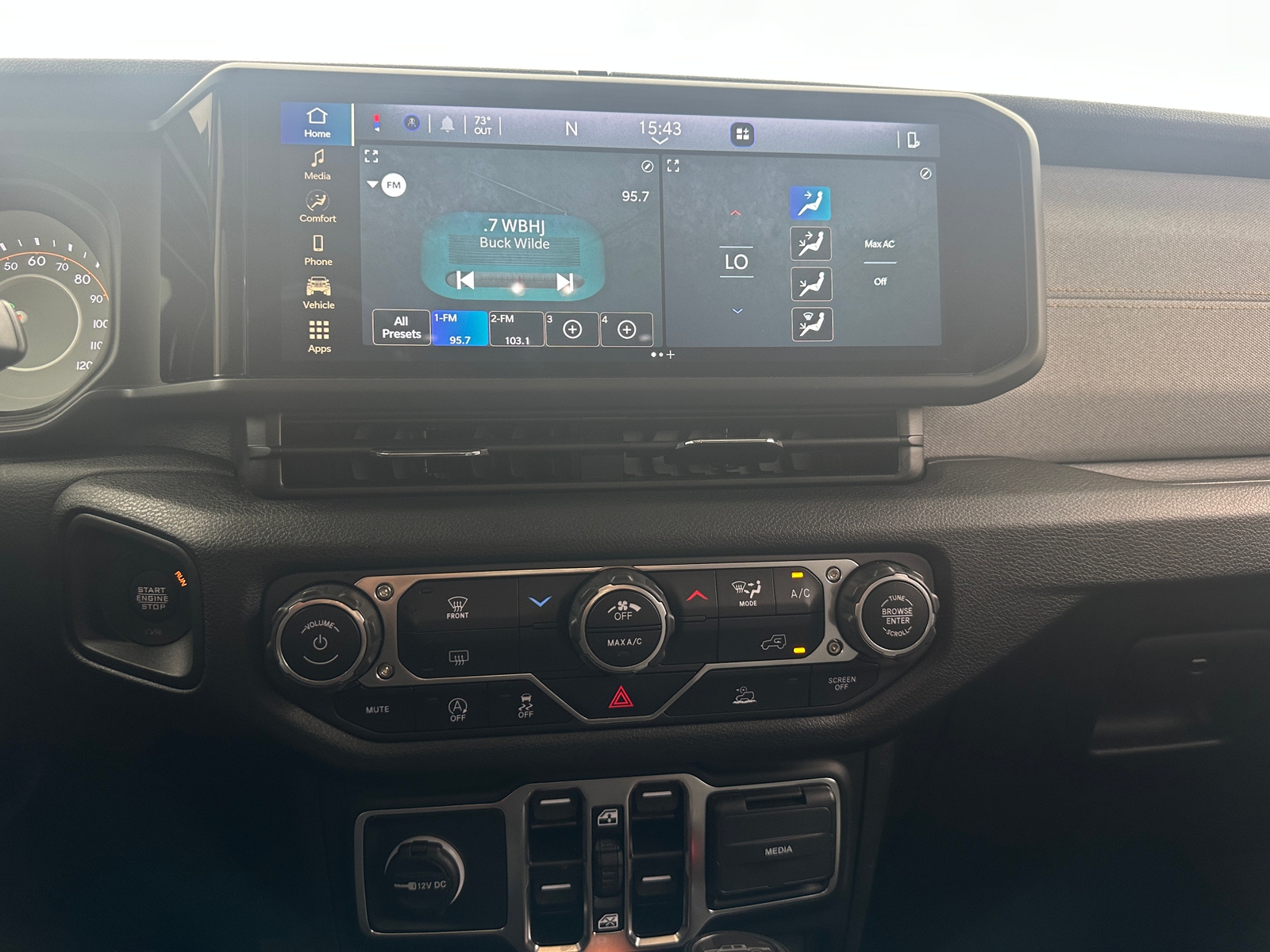 Thumbnail: 2025 Jeep Gladiator - 4