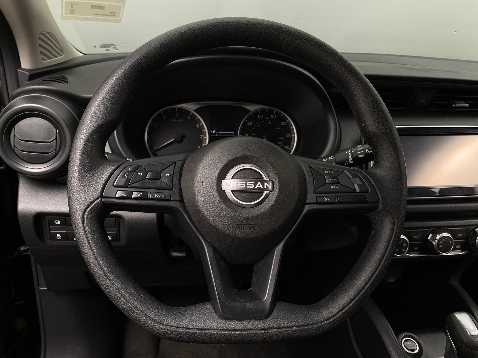 Thumbnail: 2024 Nissan Kicks - 5