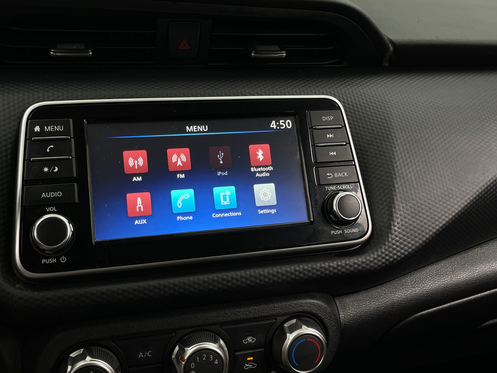 Thumbnail: 2024 Nissan Kicks - 4