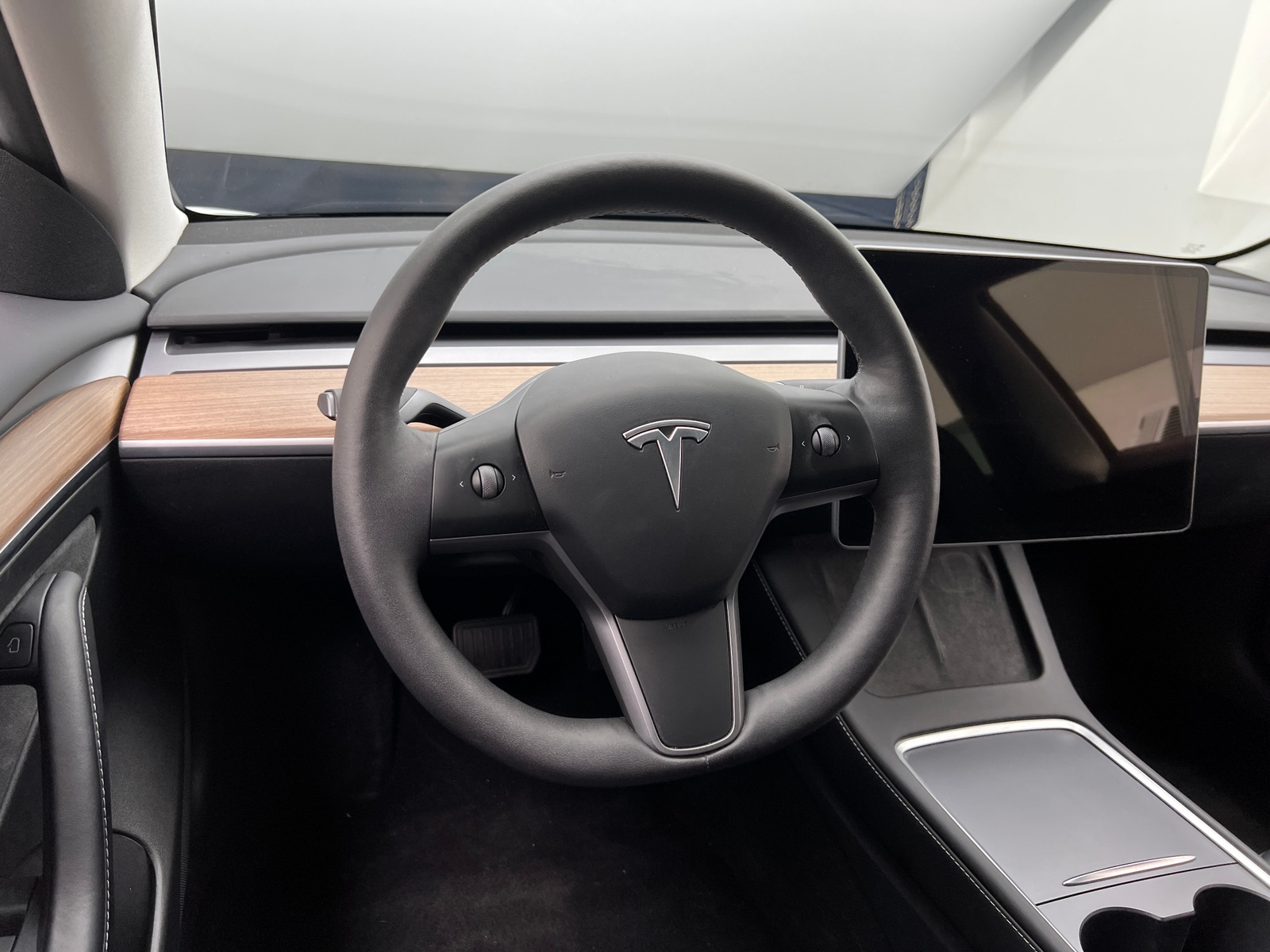 Thumbnail: 2023 Tesla Model 3 - 4