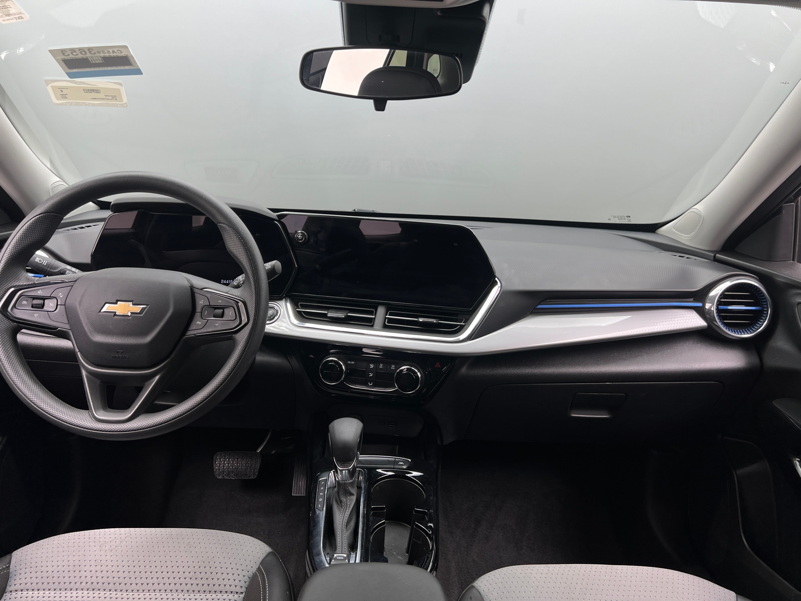 Thumbnail: 2025 Chevrolet Trax - 3